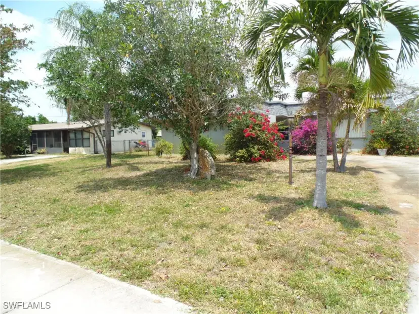 Picture of 18215 Iris Rd, Fort Myers FL 33967