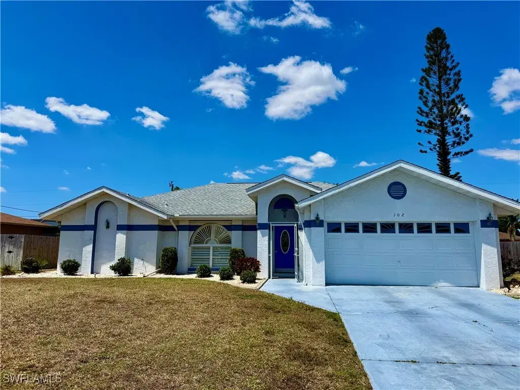 Picture of 102 NE 9Th Ct, Cape Coral, FL 33909