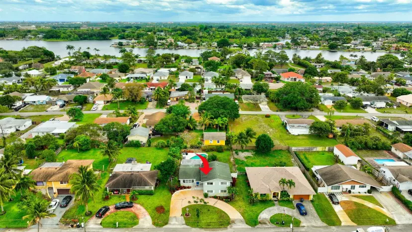 Picture of 6630 N Plymouth Drive, Lake Worth FL 33462