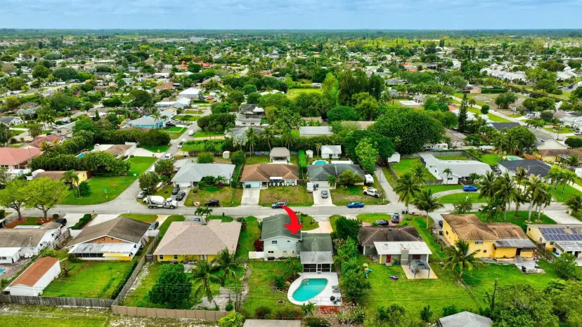 Picture of 6630 N Plymouth Drive, Lake Worth FL 33462