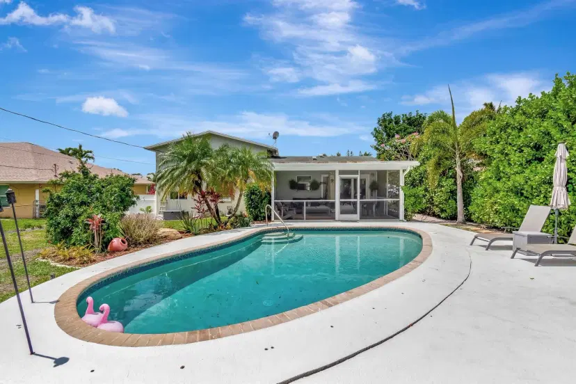 Picture of 6630 N Plymouth Drive, Lake Worth FL 33462