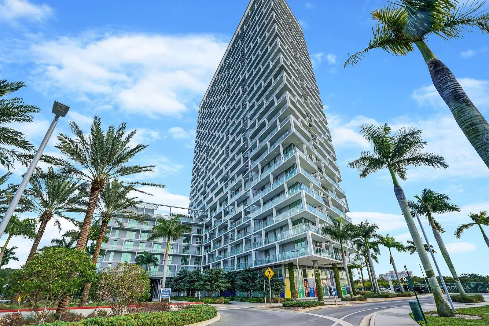 Picture of 2000 Metropica Way 604, Sunrise, FL 33323