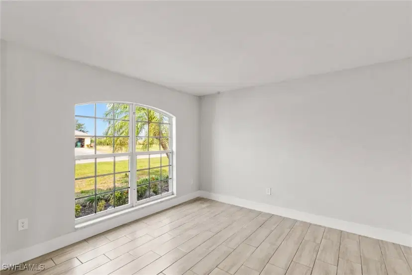 Picture of 221 NW 29Th Pl, Cape Coral FL 33993