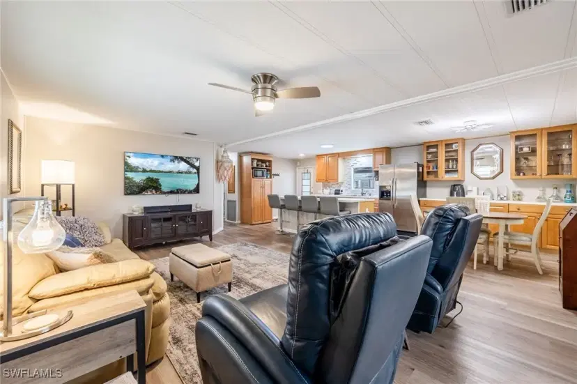 Picture of 485 Jacklin Ln, North Fort Myers FL 33903