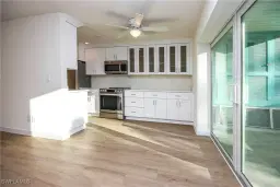 Picture of 561 Periwinkle Way E2, Sanibel, FL 33957
