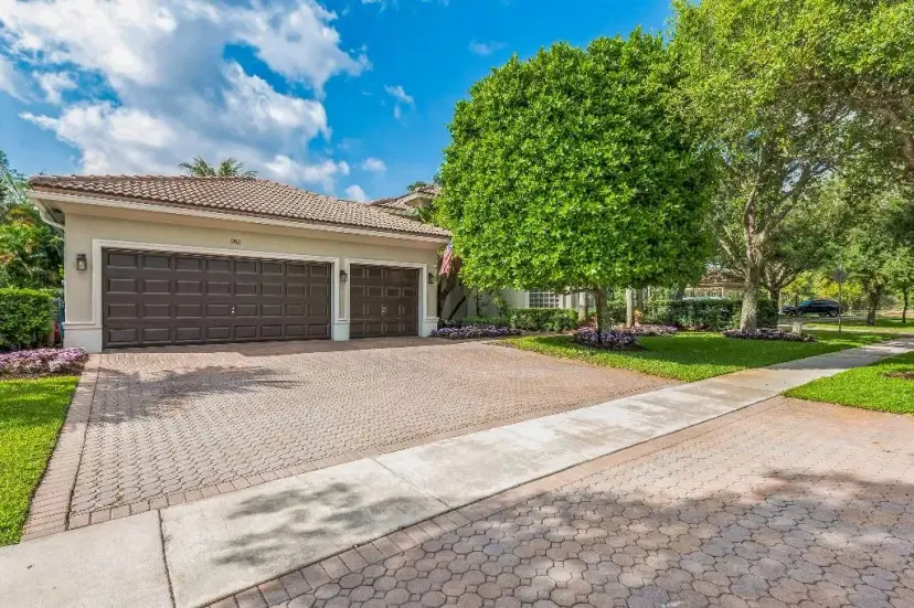 Picture of 9192 Oak Alley Dr, Lake Worth FL 33467