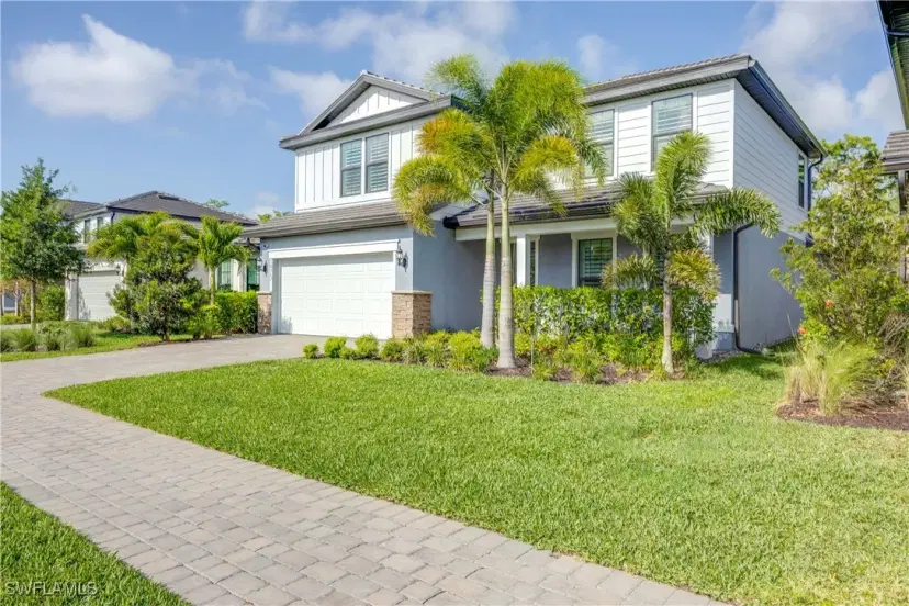 Picture of 10367 Ventana Ln, Naples FL 34120