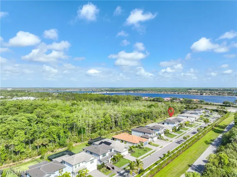 Picture of 10367 Ventana Ln, Naples FL 34120