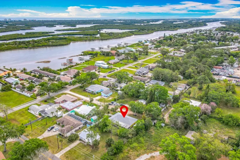 Picture of 110 Riverside Ter, Edgewater FL 32141