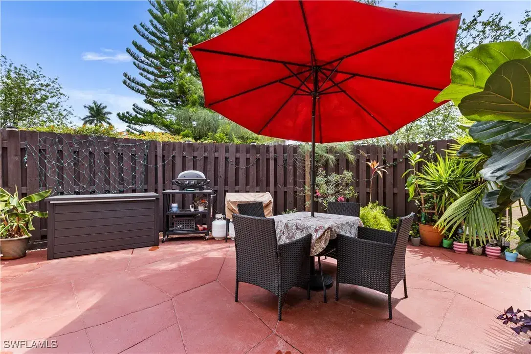 Picture of 6272 Westshore Dr 2, Fort Myers, FL 33907