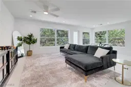 Picture of 272 Yorkshire Ct 11, Naples, FL 34112