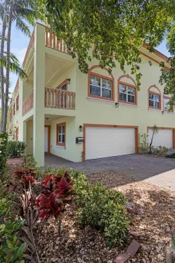 Picture of 620 NE 7Th Ave 620, Fort Lauderdale, FL 33304