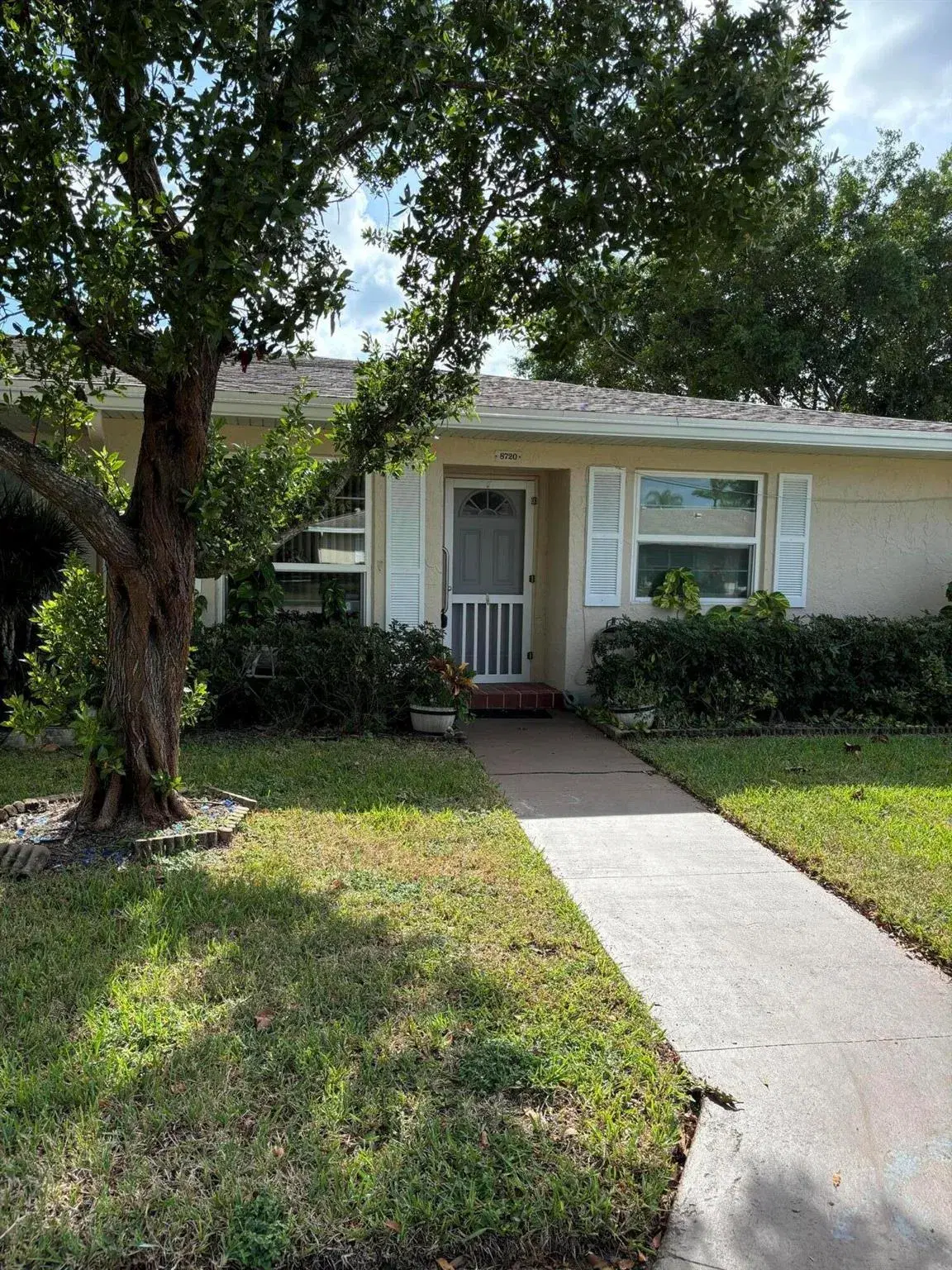 Picture of 8720 Belle Aire Drive, Boca Raton, FL 33433