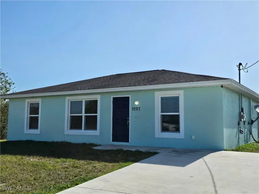 Picture of 7027 Palpano Cir, Labelle FL 33935