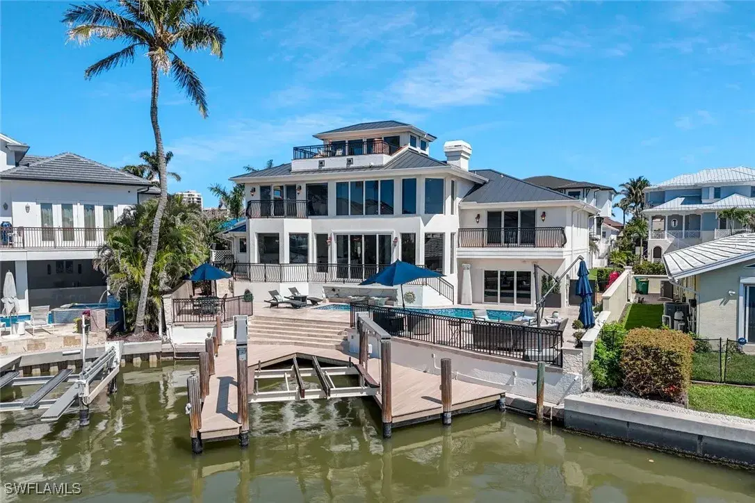 Picture of 152 Conners Ave, Naples, FL 34108
