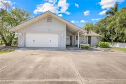 Picture of 27151 Flossmoor Dr, Bonita Springs, FL 34135