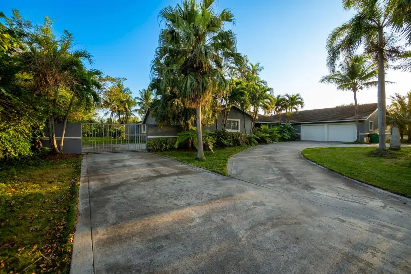 Picture of 16250 SW 274Th Street, Homestead FL 33031