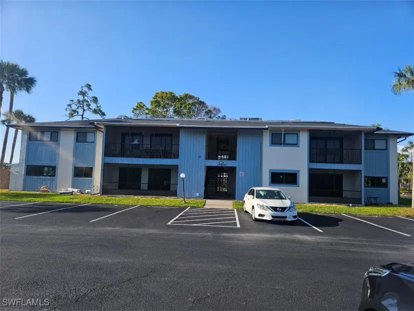 Picture of 17420 Birchwood Ln 4, Fort Myers FL 33908