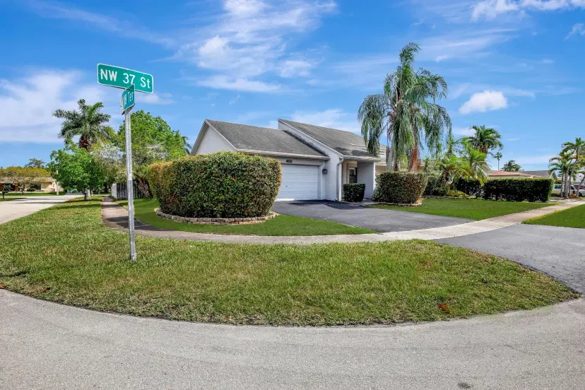 Picture of 11851 NW 37Th St, Sunrise FL 33323