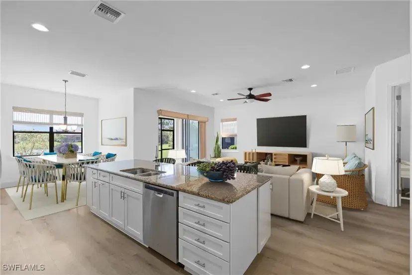 Picture of 9019 Triangle Palm Ln, Fort Myers FL 33913