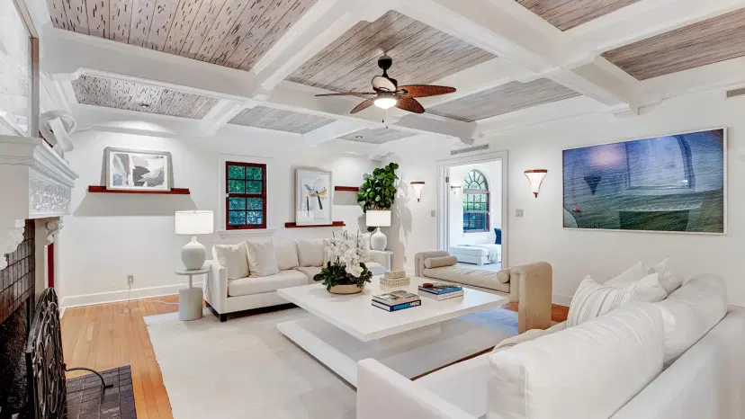 Picture of 225 Pershing Way, West Palm Beach FL 33401