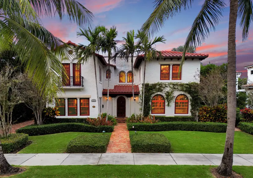 Picture of 225 Pershing Way, West Palm Beach FL 33401