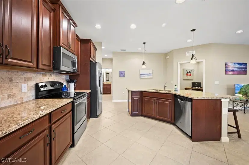 Picture of 18260 Creekside Preserve Loop 202, Fort Myers FL 33908
