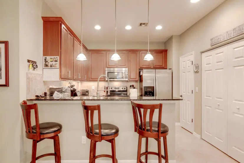 Picture of 6375 Oxford Circle 104, Vero Beach FL 32966
