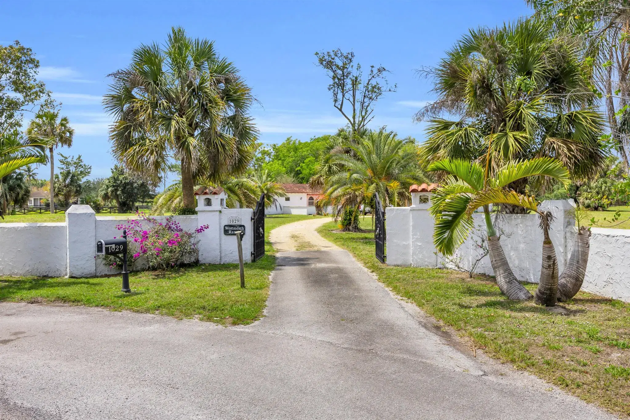 Picture of 1030 Arabian Drive, Loxahatchee, FL 33470