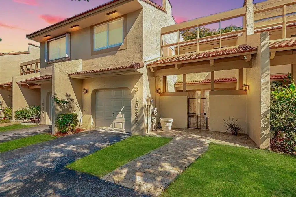 Picture of 10235 NW 46Th St, Doral, FL 33178