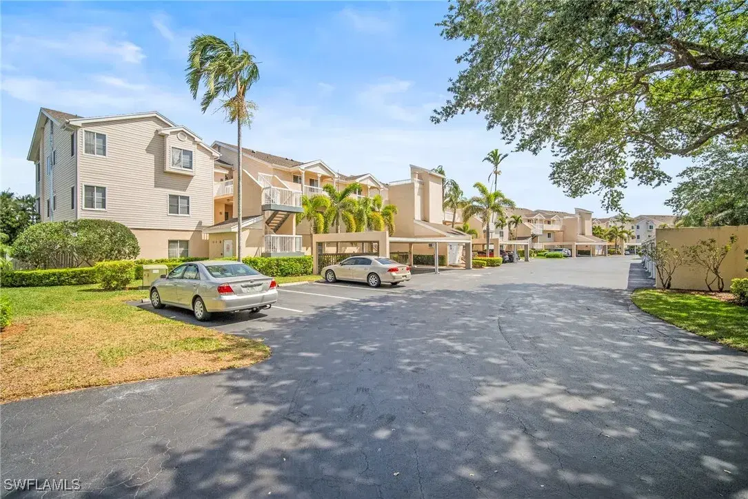 Picture of 2651 Citrus Lake Dr D203, Naples, FL 34109