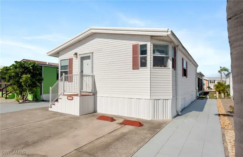 Picture of 126 Wispy Dr, North Fort Myers FL 33903
