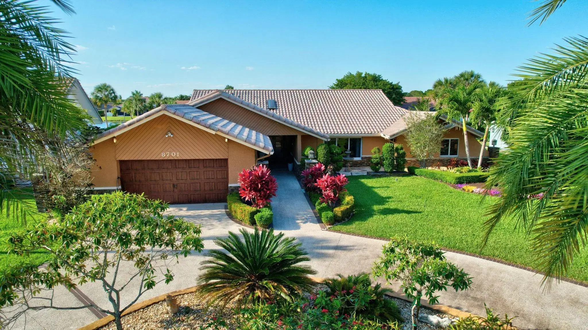 Picture of 8701 Banyan Ct, Tamarac, FL 33321