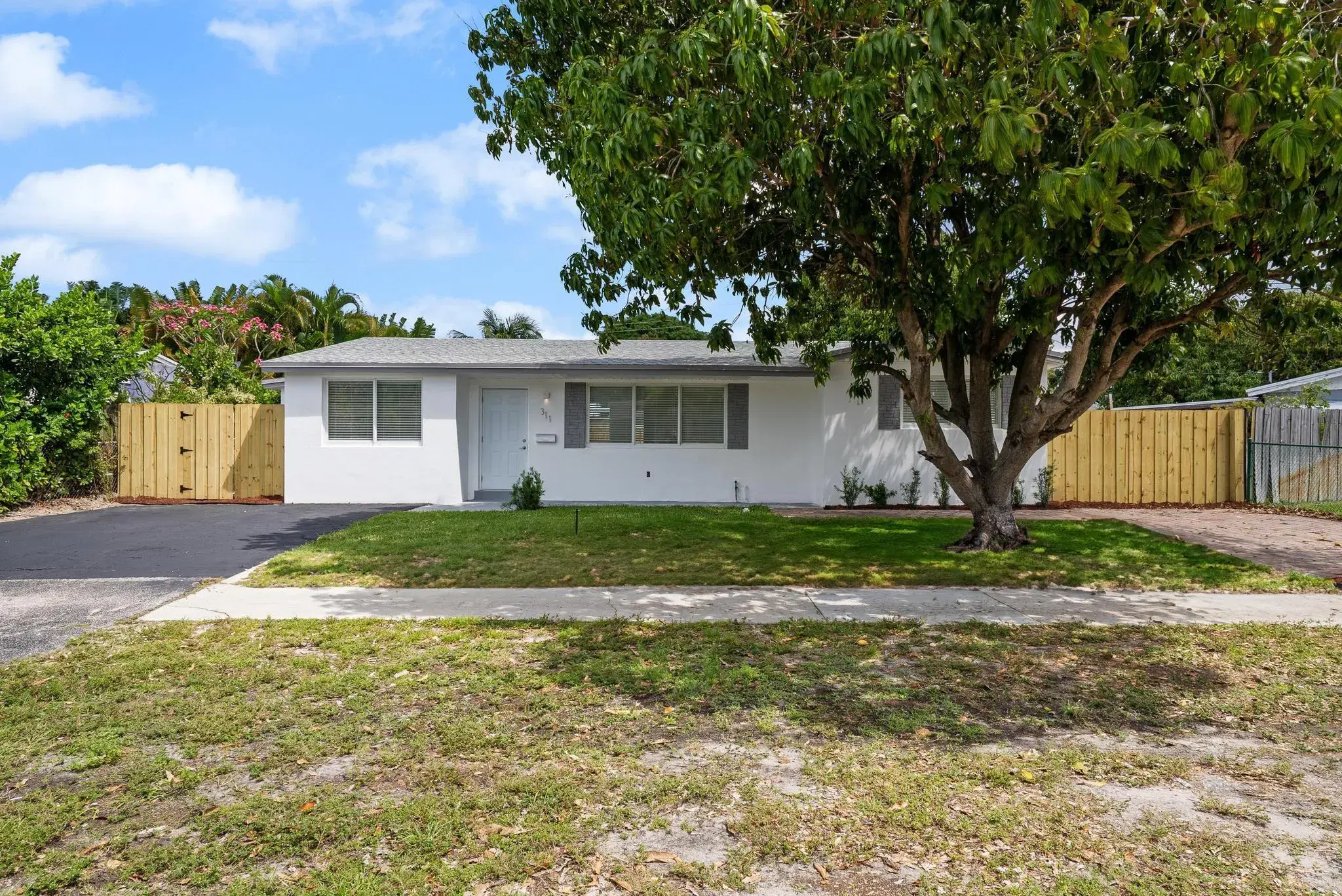 Picture of 311 NW 37Th Street, Deerfield Beach, FL 33064