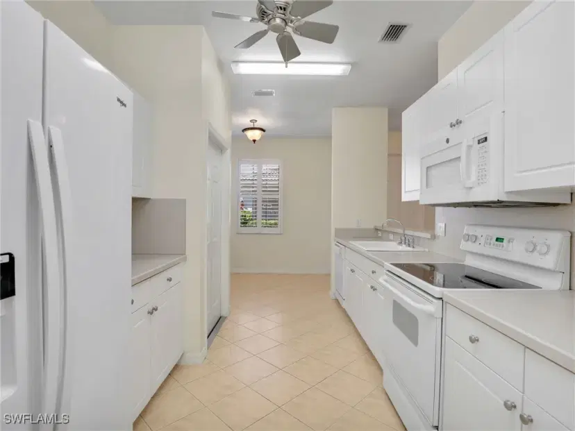 Picture of 14625 Sutherland Ave 82, Naples FL 34119