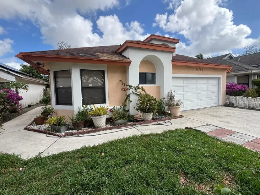 Picture of 904 Magniola Avenue, North Lauderdale FL 33068