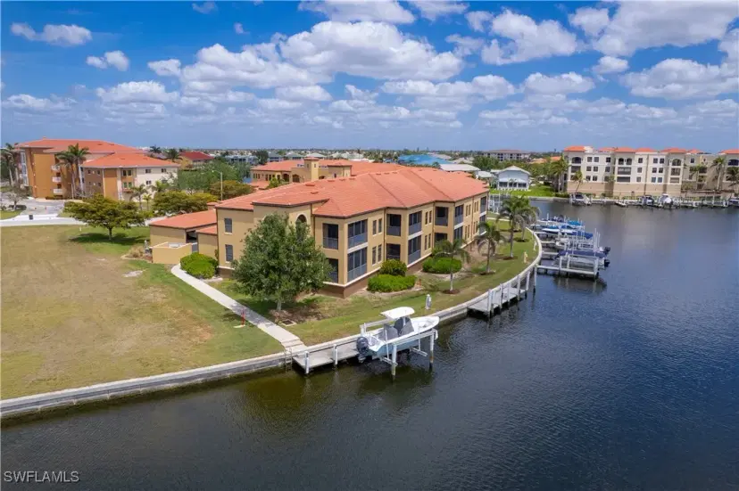 Picture of 3334 Purple Martin Dr 214, Punta Gorda FL 33950