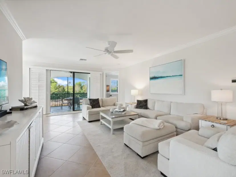 Picture of 9498 Napoli Ln 201, Naples FL 34113