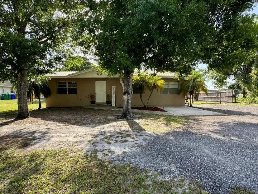 Picture of 908 SW 7Th Avenue, Okeechobee FL 34974