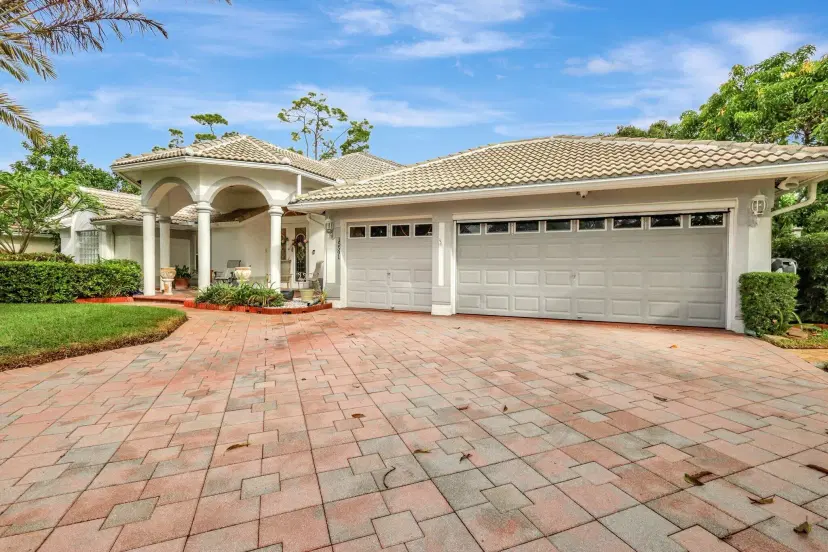 Picture of 15591 Cedar Grove Lane, Wellington FL 33414