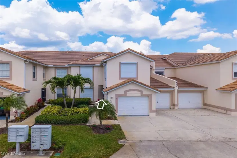 Picture of 317 Sunrise Cay 1-102, Naples FL 34114