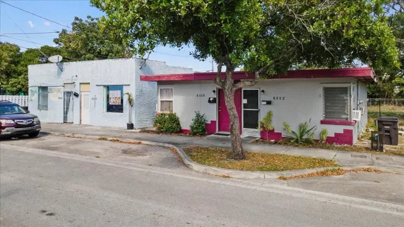 Picture of 1504 N Sapodilla Avenue, West Palm Beach FL 33401