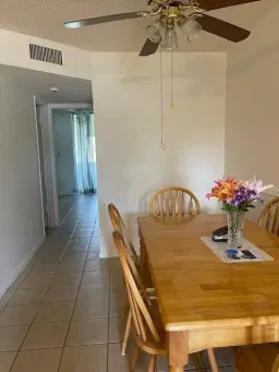 Picture of 9081 Sunrise Lakes Boulevard 112, Sunrise, FL 33322