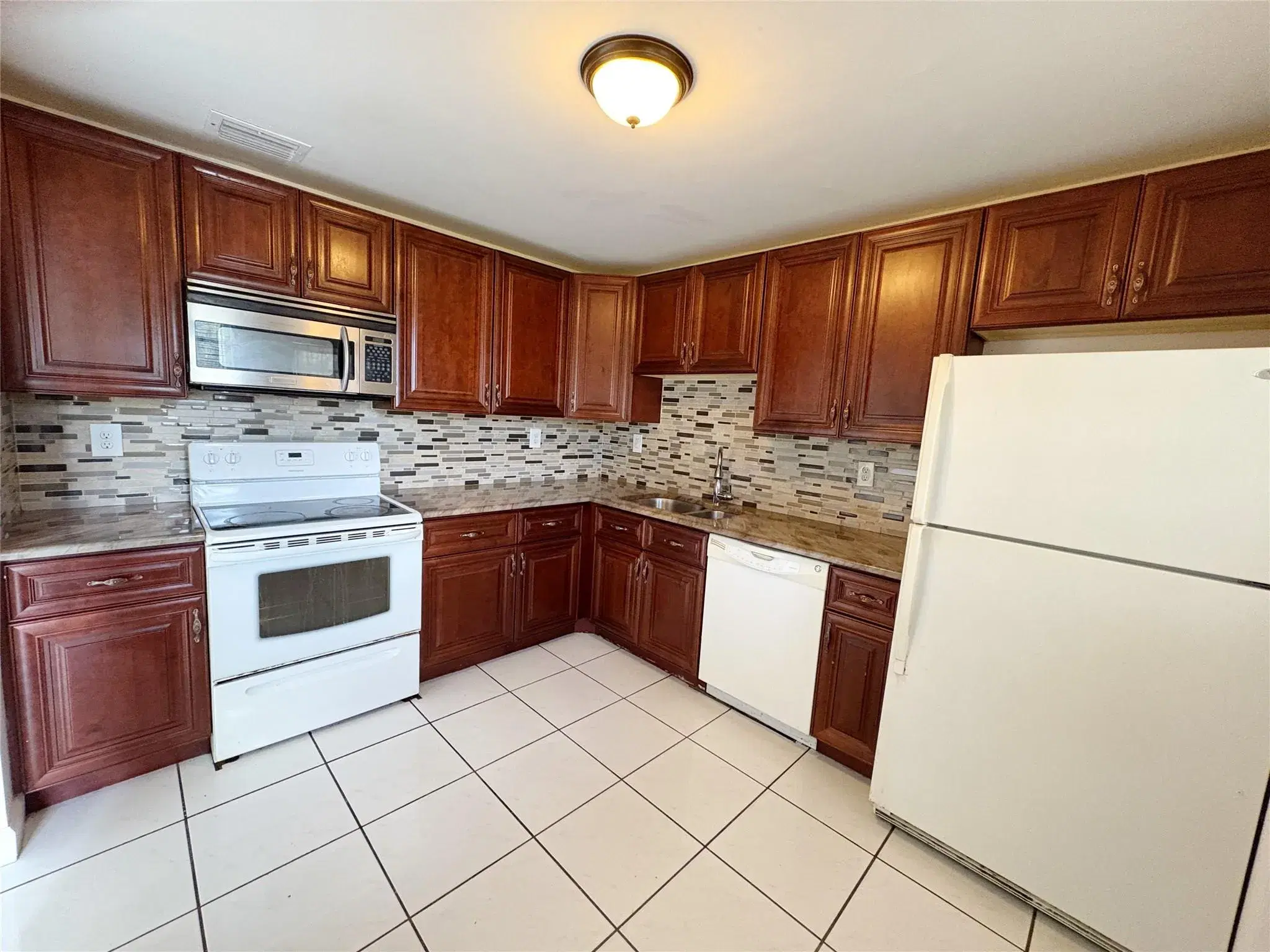 Picture of 2510 SW 81St Ave 106, Davie, FL 33324