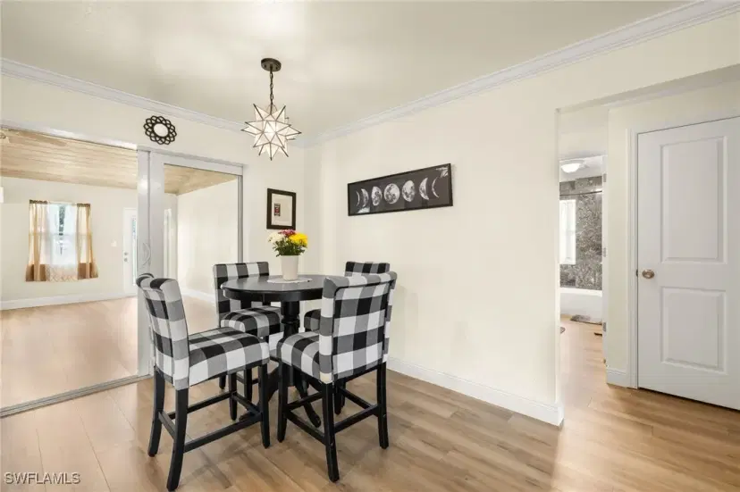 Picture of 1028 Edgemere Dr, Fort Myers FL 33919