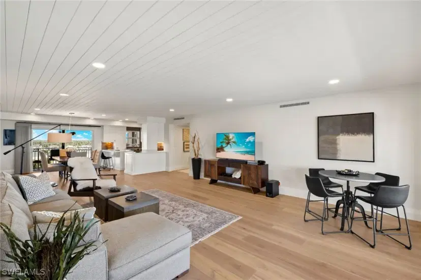 Picture of 2901 Gulf Shore Blvd N 803S, Naples FL 34103