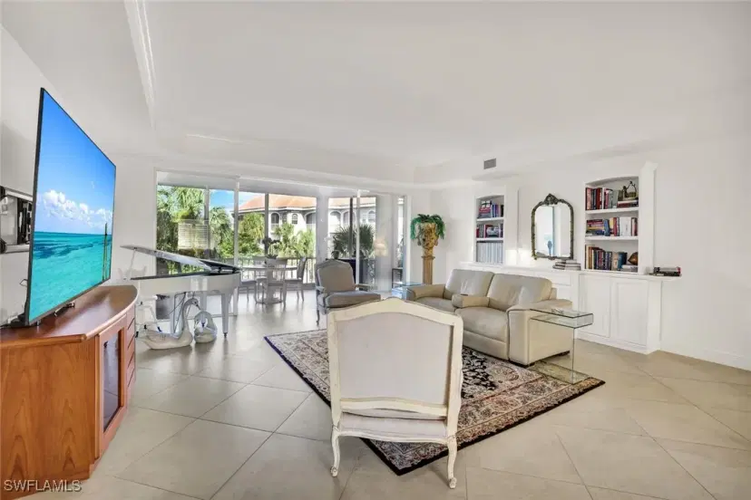 Picture of 8420 Abbington Cir B25, Naples FL 34108