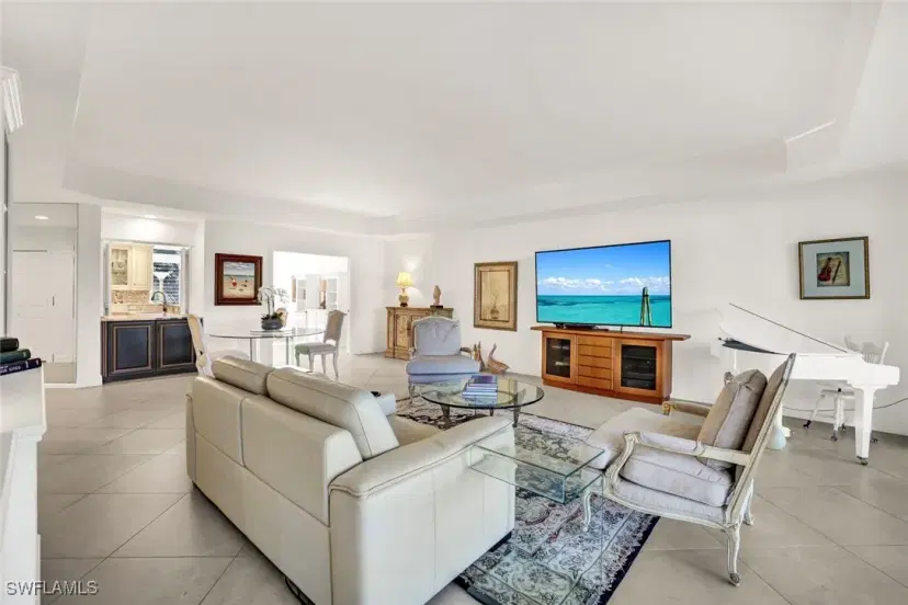 Picture of 8420 Abbington Cir B25, Naples FL 34108