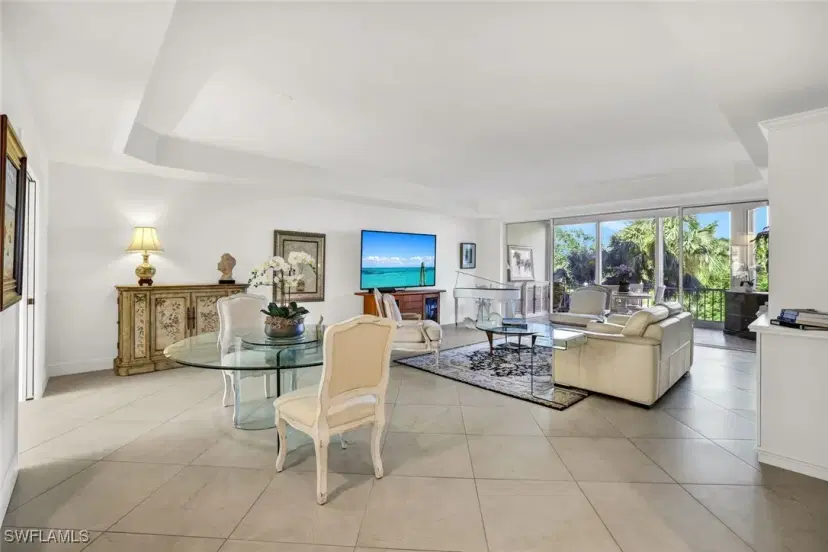 Picture of 8420 Abbington Cir B25, Naples FL 34108