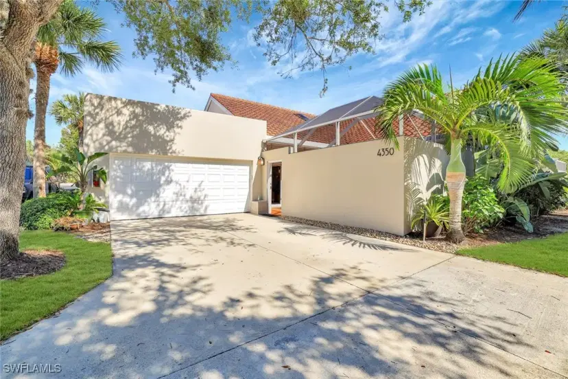 Picture of 4350 Covey Cir 7A, Naples FL 34109